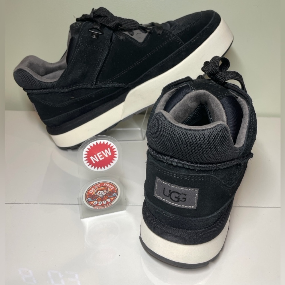 NIB - UGG - Size M11.5/ W12.5 - Goldencush Platform Suede Sneakers Black Unisex